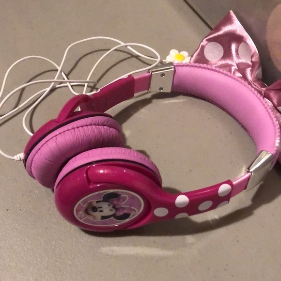 Minnie Mouse headphones - Picture 2 of 3